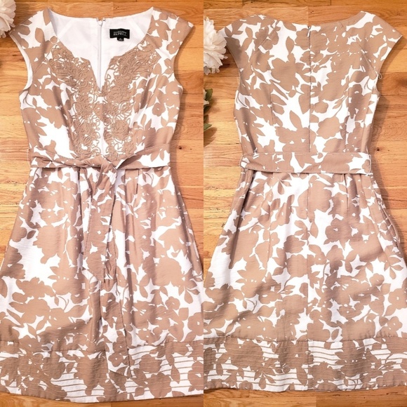Adrianna Papell Dresses & Skirts - 🆕️Adrianna Papell Embroidered Sleevesless Dress 4